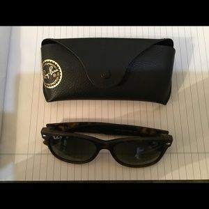 Ray ban polarized wayfarer sunglasses. 2132